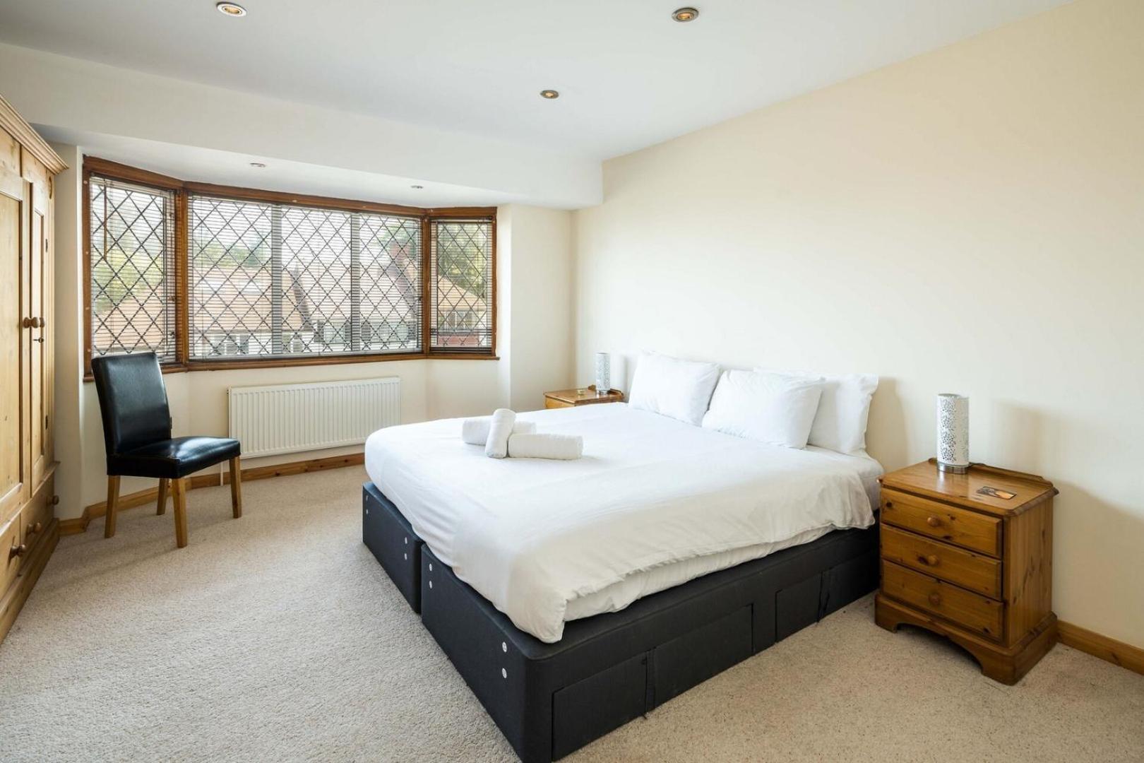Casa de férias Elegant 2bd House With Garden And Decked Patio Londres