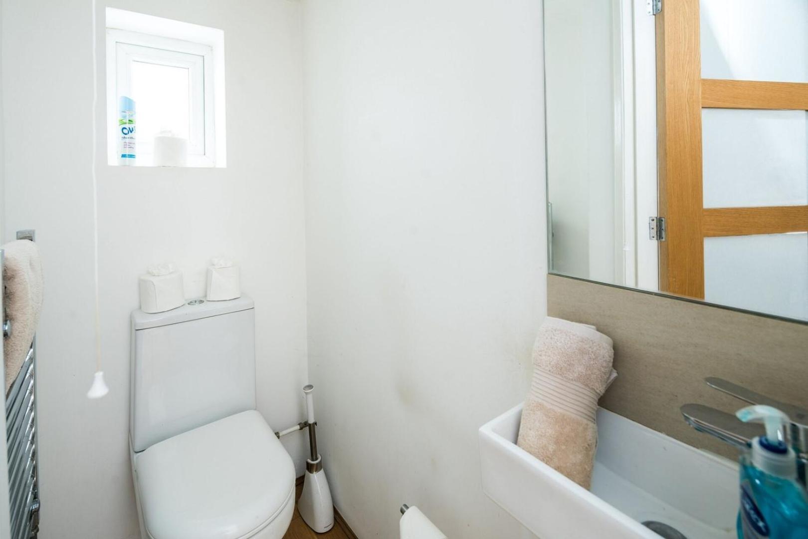 Casa de férias Elegant 2bd House With Garden And Decked Patio Londres